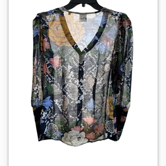 CAbi Snake Charmer Floral Button Down Blouse size S - Picture 4 of 11